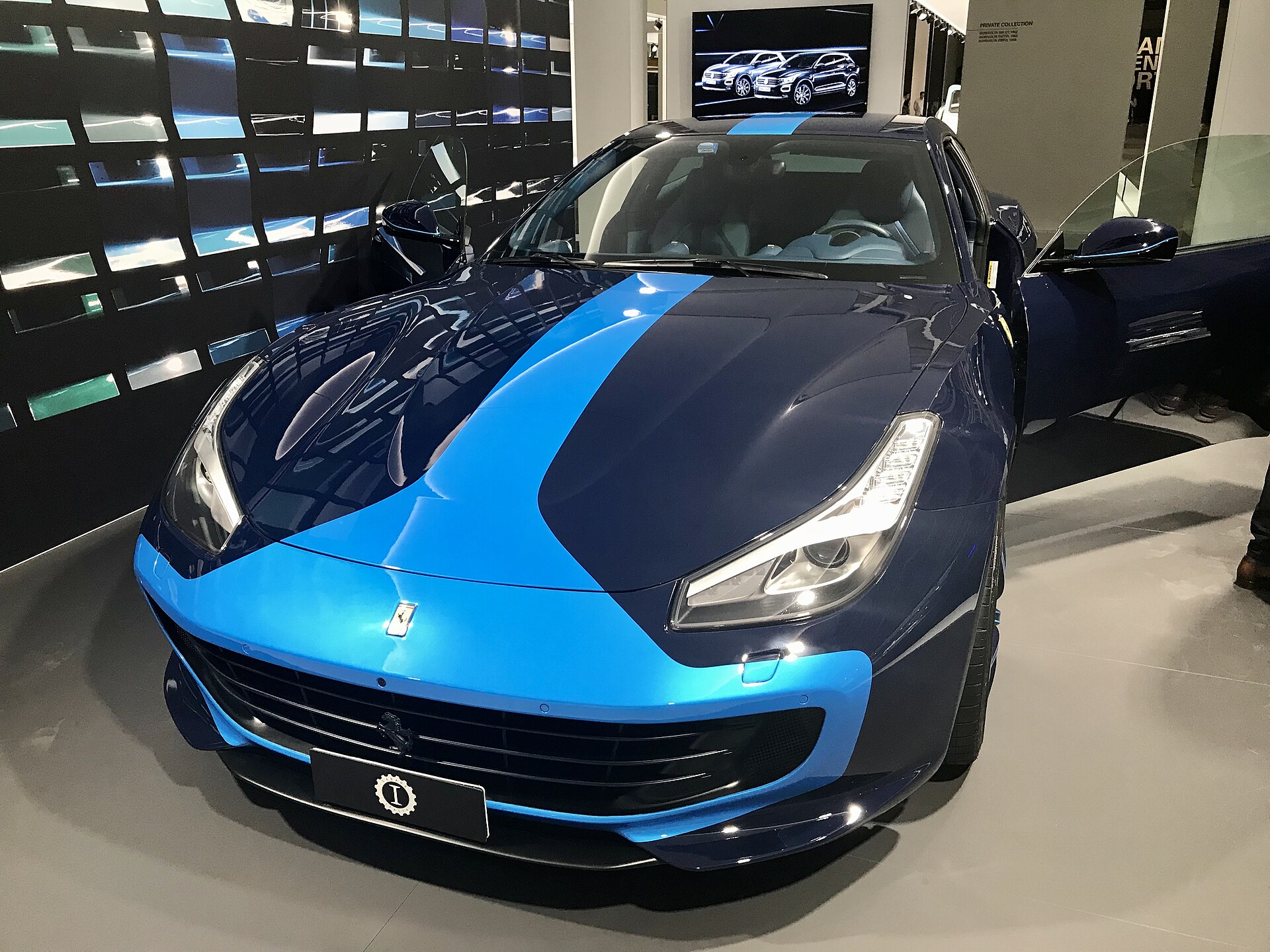 Ferrari GTC4Lusso