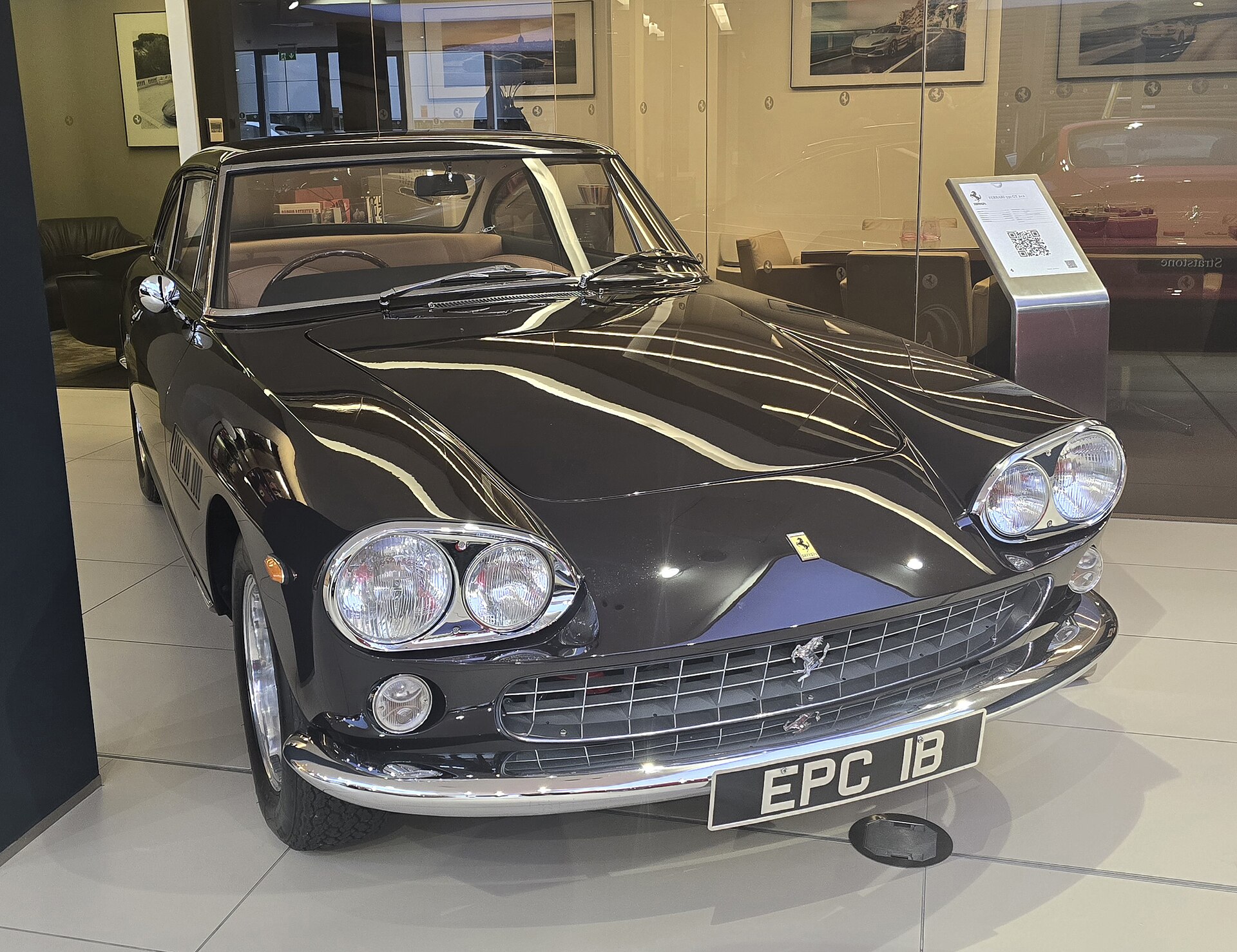 Ferrari 330 GT 2+2
