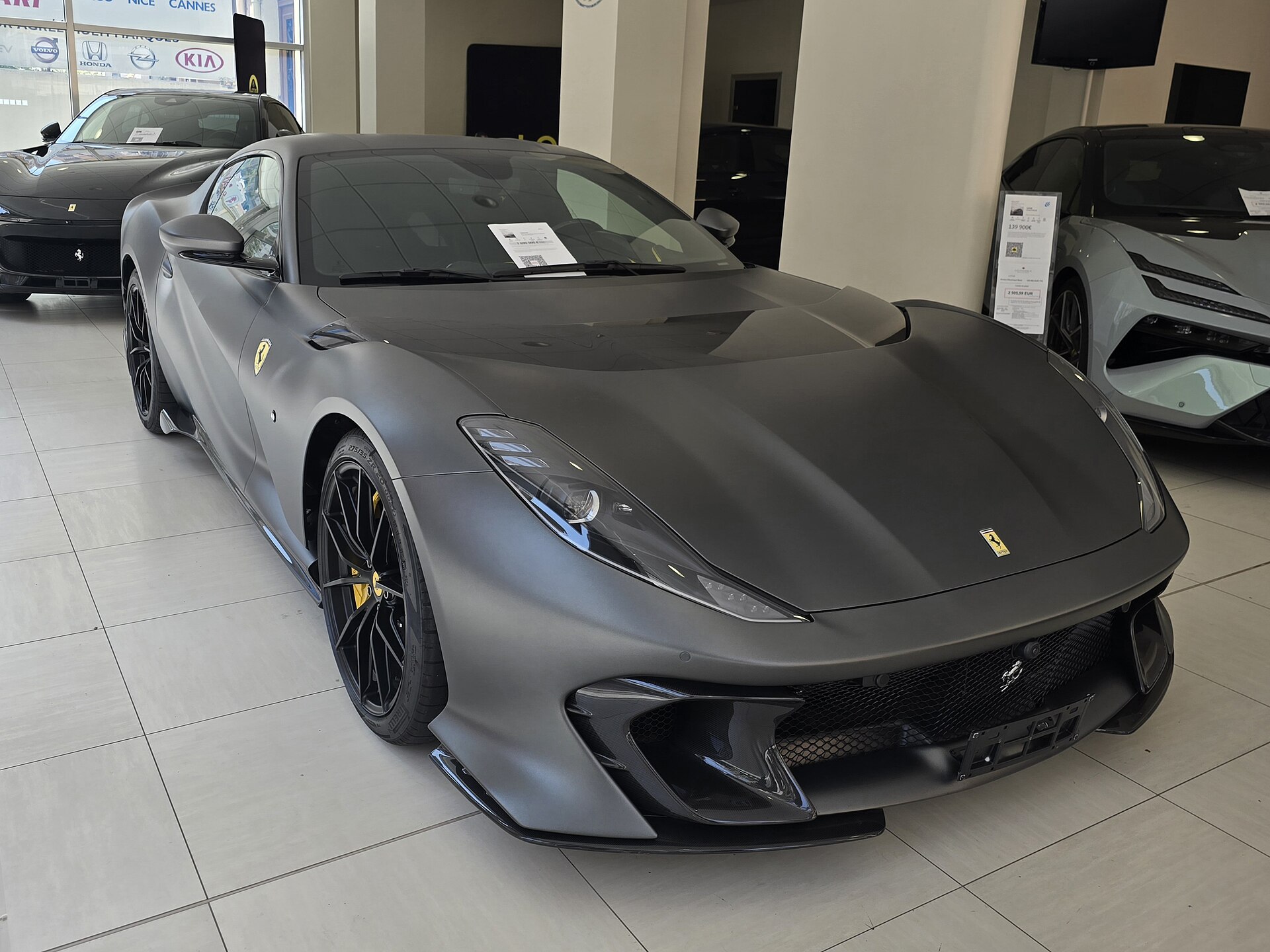 Ferrari 812 Competizione / A